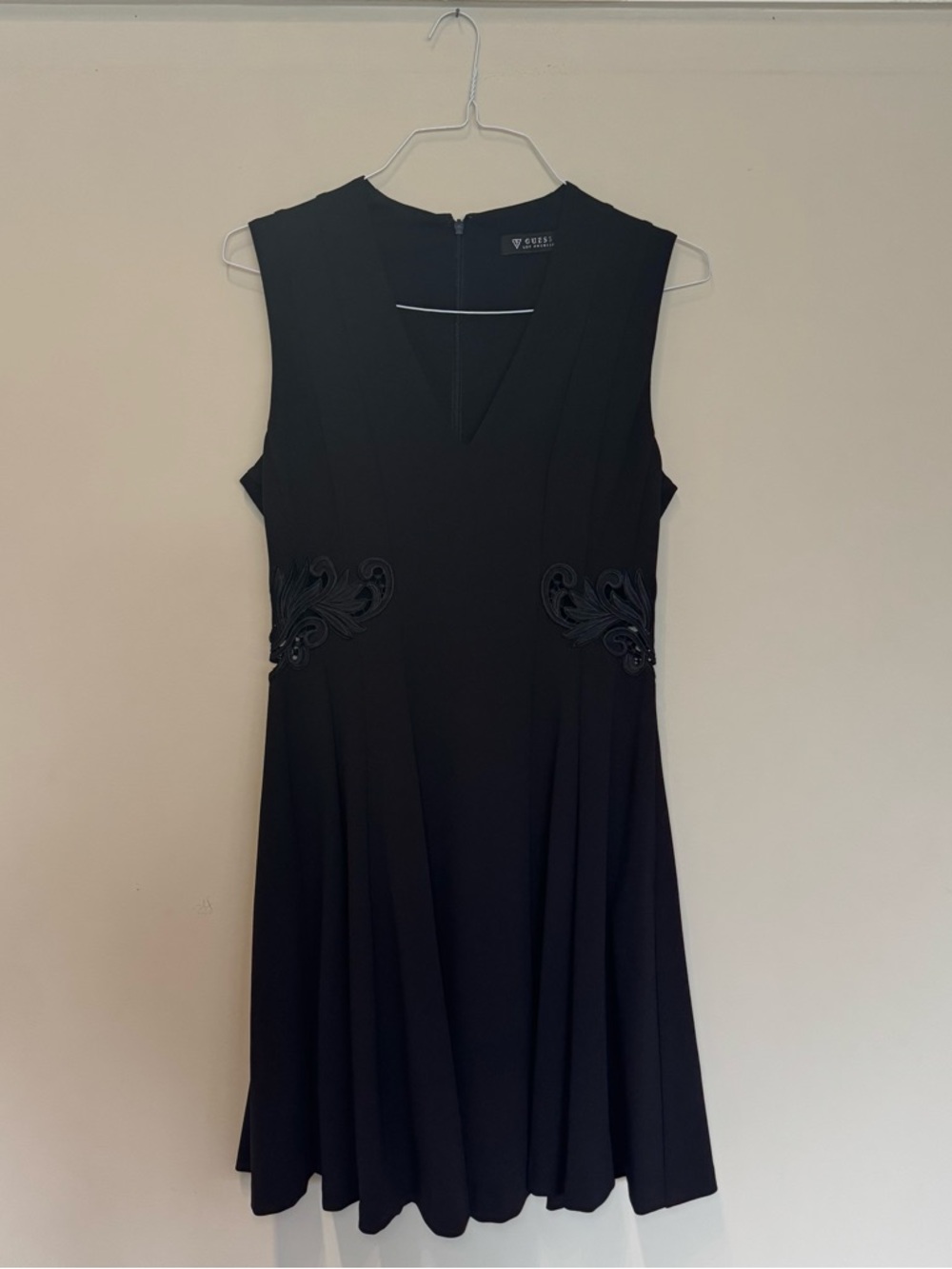 Guess Black Sleeveless V-Neck Midi Dress with Embroidered Waist
